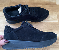 Женские замшевые чёрные кроссовки (40)