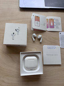 Apple AirPods 4 ANC (1 foto / 5)