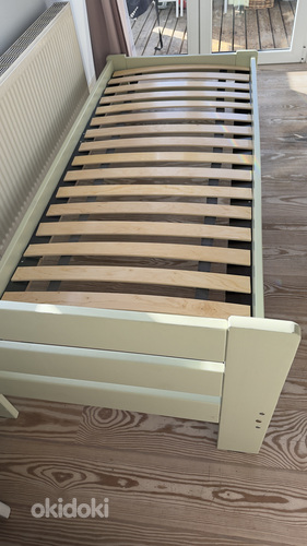 Puidust voodi 80x200