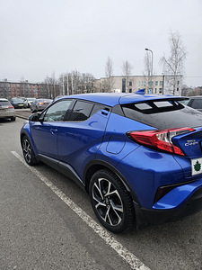 Toyota ch-r (7 foto / 7)