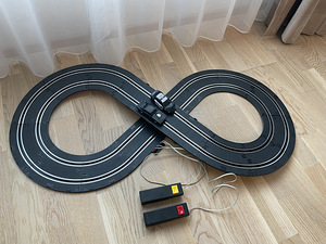 Raadio teel juhitav autode komplekt (1 foto / 2)