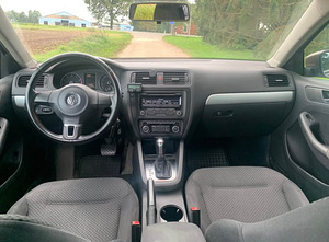 Volkswagen Jetta 1.4TFSI automaat (6 foto / 11)