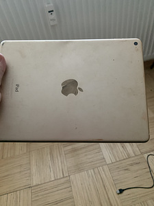 iPad (1 foto / 2)