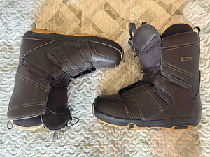 Lumelauasaapad Salomon 28,5 cm 45 EUR (1 foto / 5)