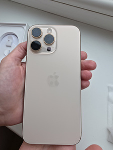 iPhone 16 Pro Max 256 ГБ (4 фото из 7)