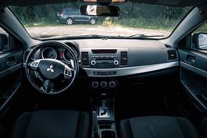 Mitsubishi lancer 2008 (5 foto / 10)
