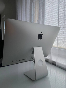 Компьютер iMac Intel (Full HD, 21.5-Inch, Late 2015) (2 фото из 2)