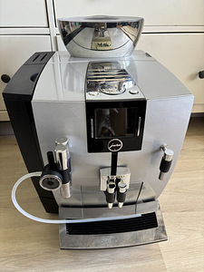 Kohvimasin Jura Xj9 (3 foto / 6)