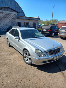 Mercedes-Benz (2 foto / 7)