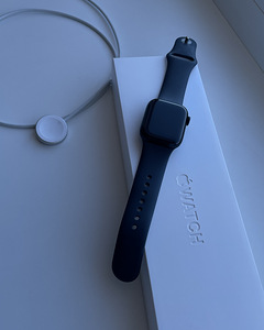 Apple Watch Series 7 (41mm) (5 foto / 7)