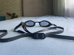 ARENA COBRA SWIPE GOGGLES - black (4 foto / 4)