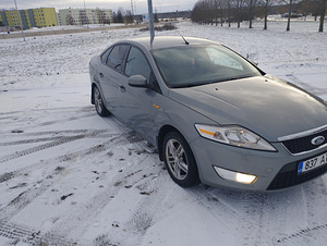 M/V Ford Mondeo 2.0 бензин (1 фото из 6)