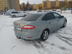 M/V Ford Mondeo 2.0 бензин (3 фото из 6)