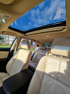 Toyota Camry Avalon Limited (5 foto / 10)