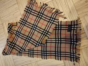 Vintage sall Burberry (1 foto / 3)