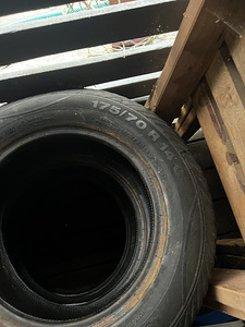Шины 175/70R14 (4 фото из 4)