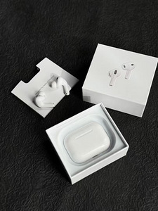 Реплика! Apple AirPods Pro 2 (USB-C) версия 2026 года (2 фото из 10)