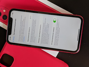 iPhone 11 (64 Гб) КРАСНЫЙ (5 фото из 7)