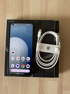 Nothing Phone 1 (8/128 Gb) (1 foto / 7)