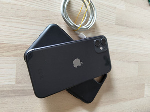 iPhone 11 (64 Gb) BH 85% (8 foto / 9)