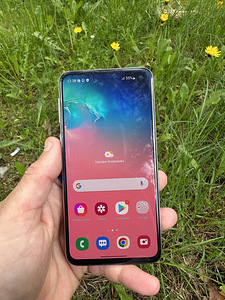 Samsung S10e (6/128 Gb) (1 foto / 8)