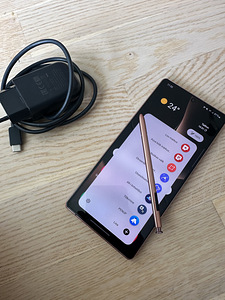 Samsung Note 20 (256 Гб) (10 фото из 10)