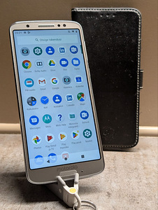 Motorola G6 (2 foto / 7)