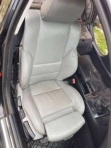 Müüa BMW 320i manuaal (11 foto / 14)