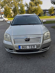 Продам Тойота авенсис! (1 фото из 15)
