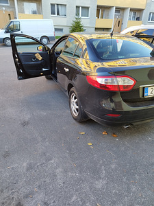 Renault Fluence Megan 2010 (5 foto / 12)