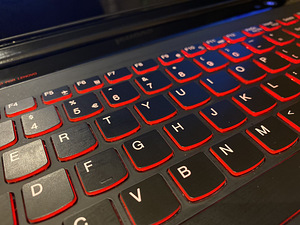 Lenovo y50-70 (3 foto / 10)