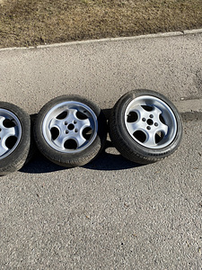 R 15 4x100 4 tk ketas kummiga 7mm диски с резиной. (3 фото из 10)