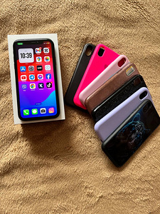 Apple iPhone XR 64 (1 foto / 10)