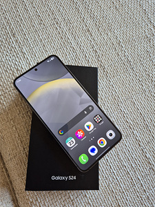 Samsung S24 новый (1 фото из 4)
