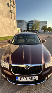 Skoda superb 1.8 118kw (2 foto / 15)