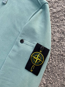 Lukuga kapuutsiga pusa Stone Island | Kampsun (7 foto / 9)