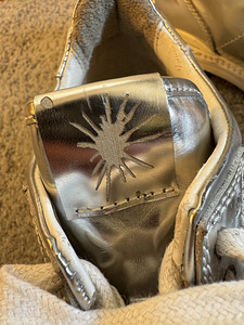Maison Mihara Yasuhiro silver leather trainers (4 foto / 6)