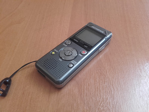 Diktofon Olympus WS-812 (6 foto / 6)