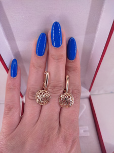 Серьги из нетемнеющего, гипоаллергенного металла (10 фото из 10)