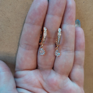 Серьги из нетемнеющего, гипоаллергенного металла (3 фото из 10)