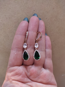Серьги из нетемнеющего, гипоаллергенного металла (2 фото из 10)