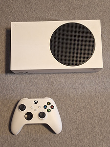 Xbox Series S (1 фото из 3)