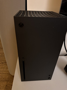 Xbox Series X (1 фото из 1)