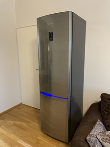 Продам холодильник Samsung (2 фото из 2)