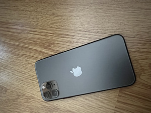 iPhone 11 Про 64 ГБ (1 фото из 1)