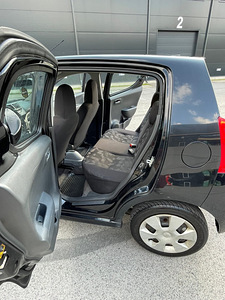 Suzuki Alto 2010 (8 foto / 8)