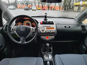 Honda Jazz (5 фото из 9)