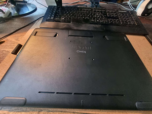 Wacom Cintiq 16 (2 фото из 3)