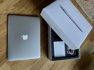 Macbook Air 13” Early 2015 128GB (2 foto / 5)