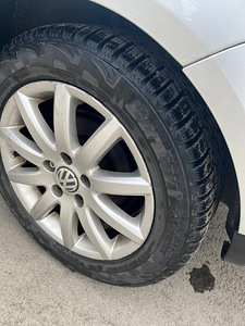 Volkswagen Jetta 2.0 (12 foto / 12)